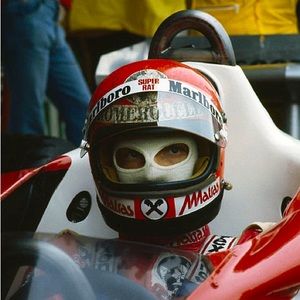 Meet your Posher, Cesar